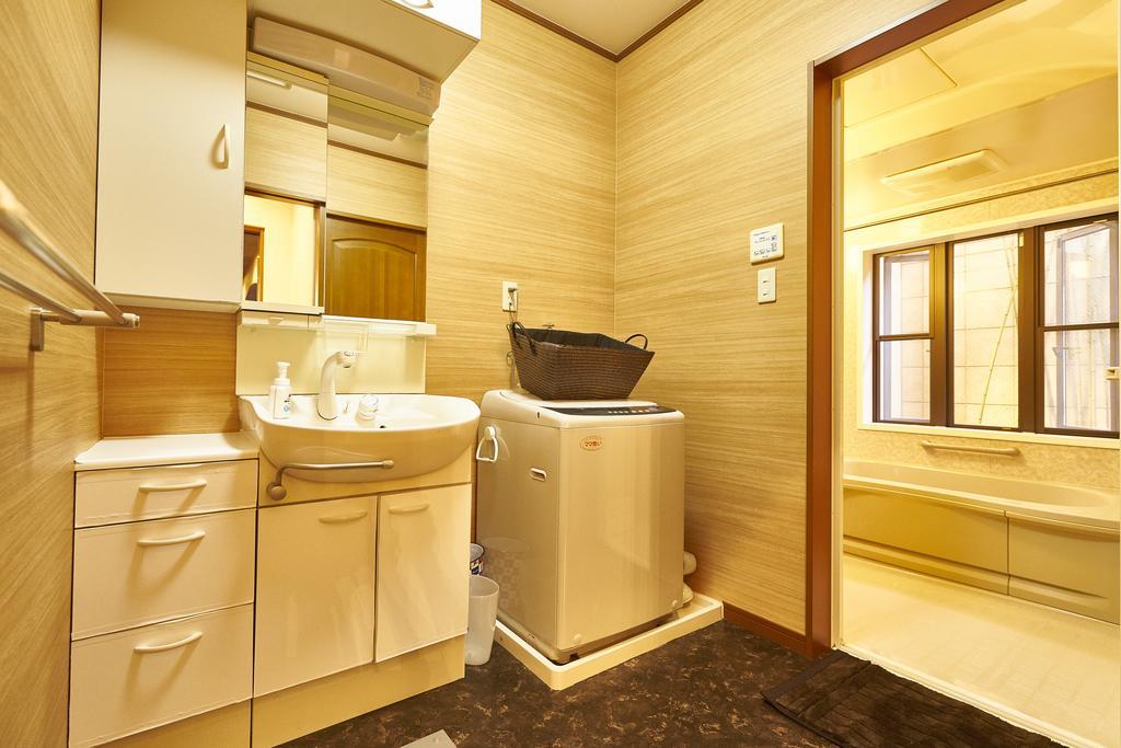 Guesthouse Nijo Fukuro-Tei Киото Екстериор снимка